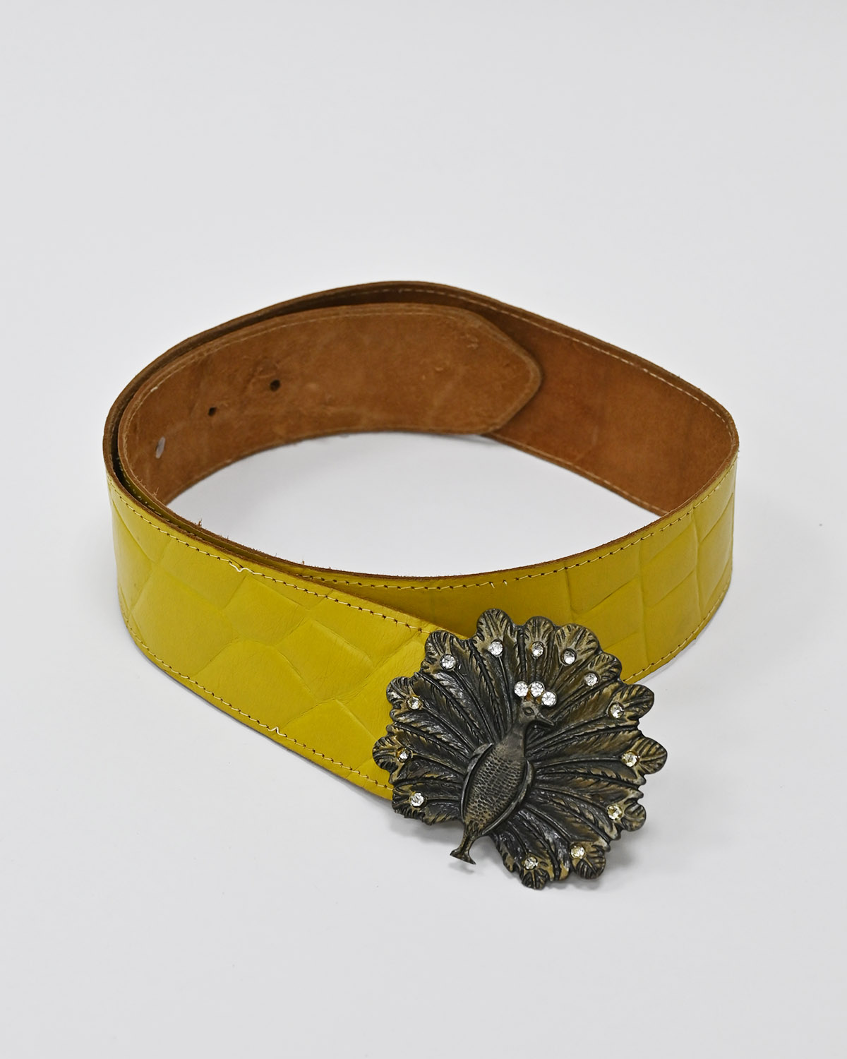 Ремень с пряжкой в виде павлина