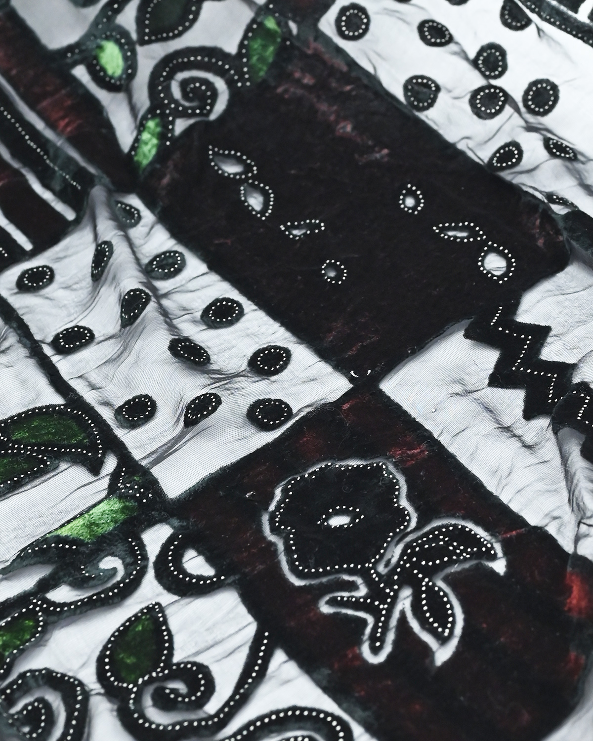 Женский шарф с бархатными вставками — фото 4