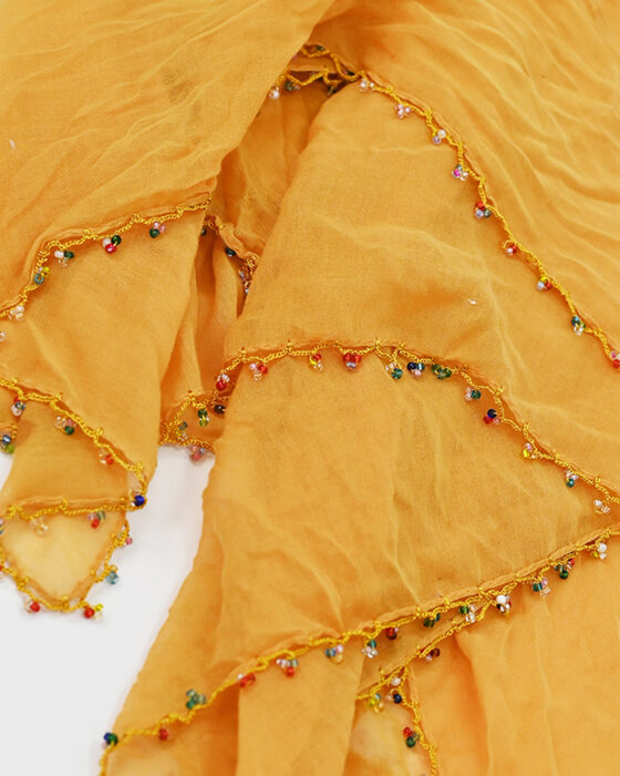 Платок с бусинами ручной работы — фото 2