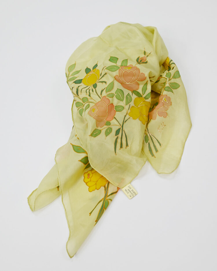 Платок шлковый с цветочным принтом