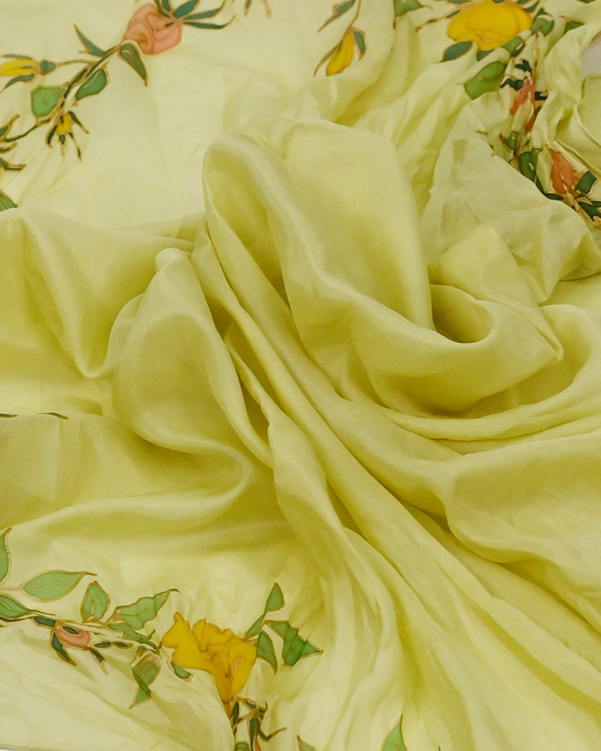 Платок шлковый с цветочным принтом — фото 2