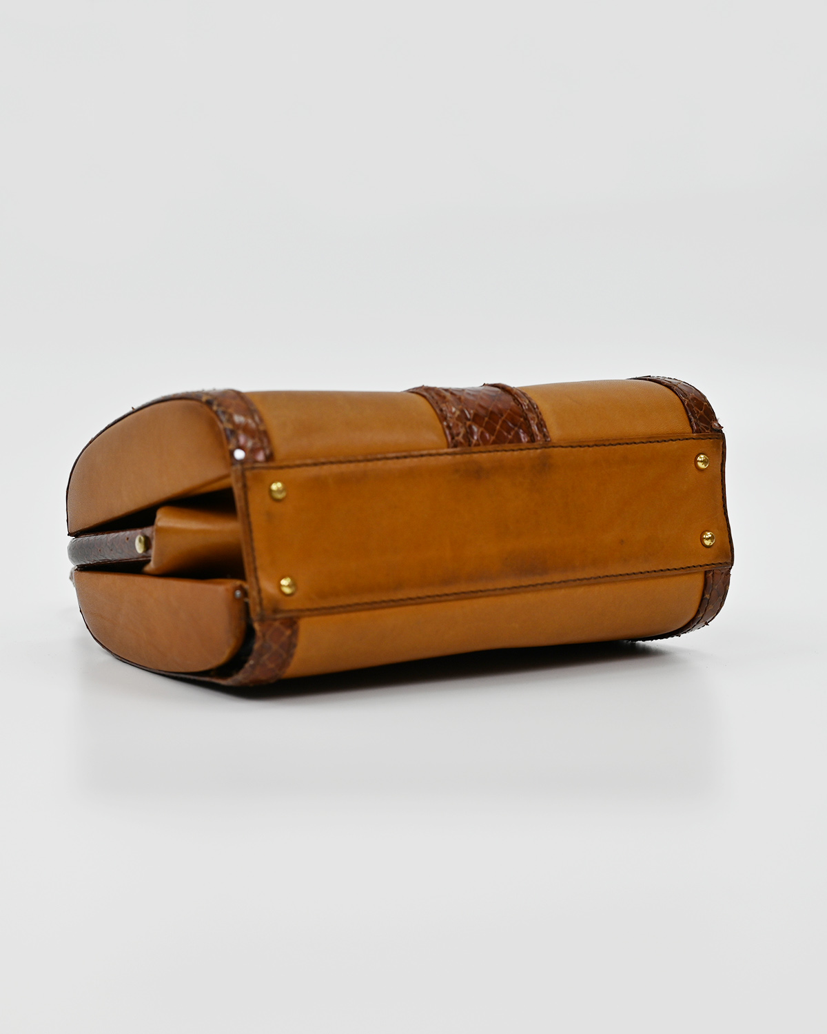 Сумка с вставками под змеиную кожу — фото 4