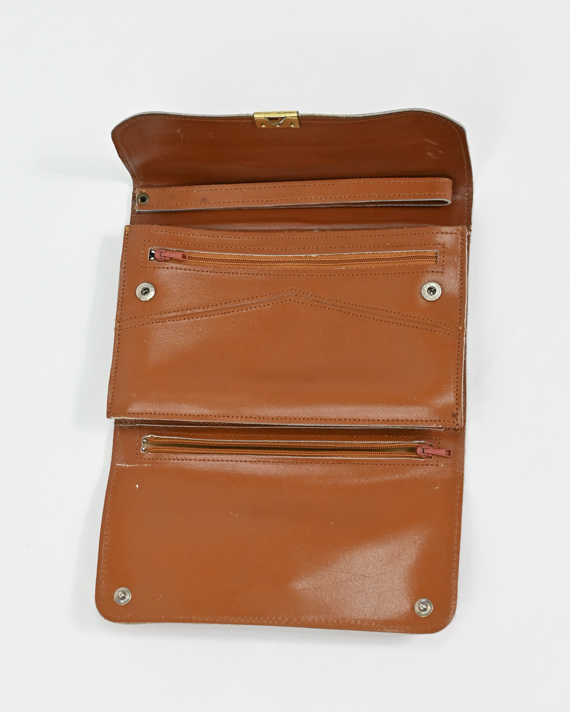 Клатч из кожи в стиле old money — фото 3