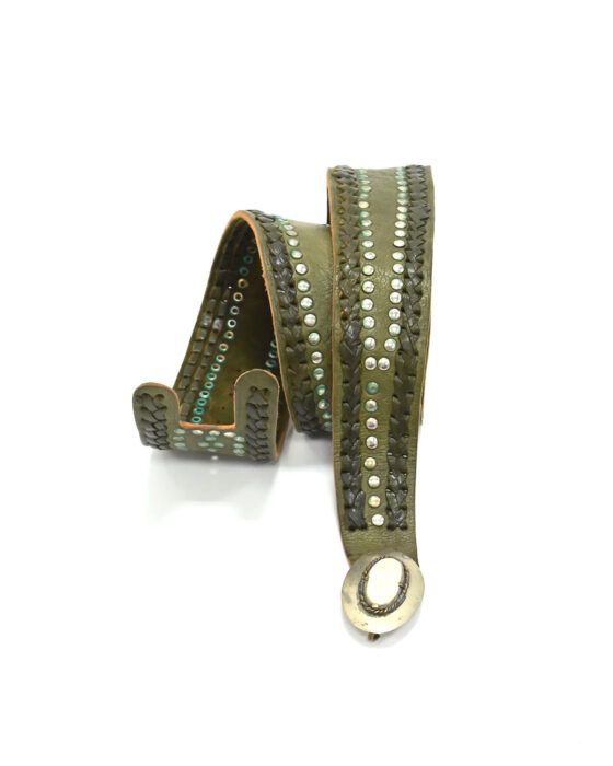 Зелёный кожаный ремень River Island с декоративной пряжкой River Island