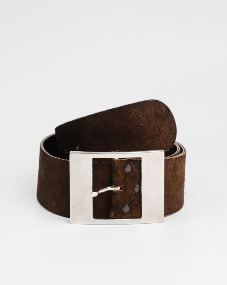 Ремень с массивной пряжкой