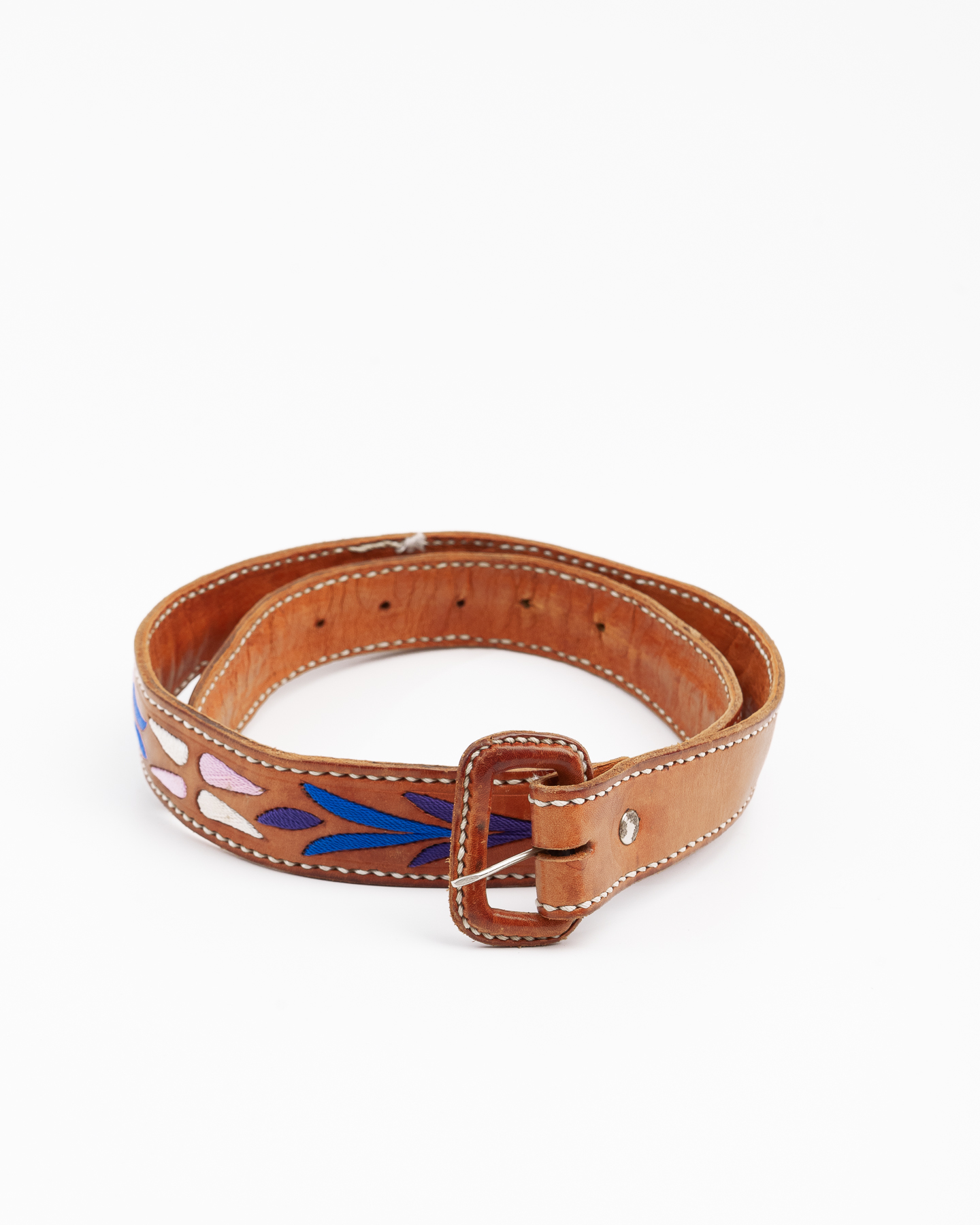 Ремень с вышивкой ручной работы