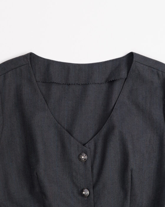 Платье из серой шерстяной ткани — фото 3