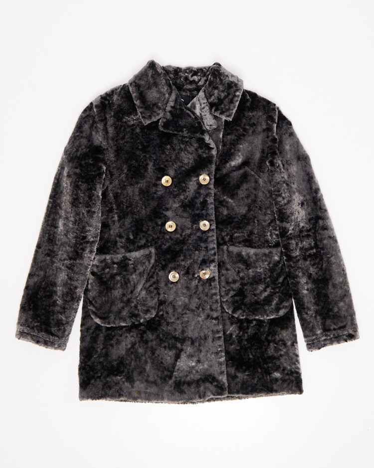 Шуба из искусственного меха