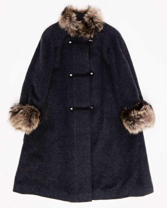 Шерстяное пальто с меховой отделкой Steinbock