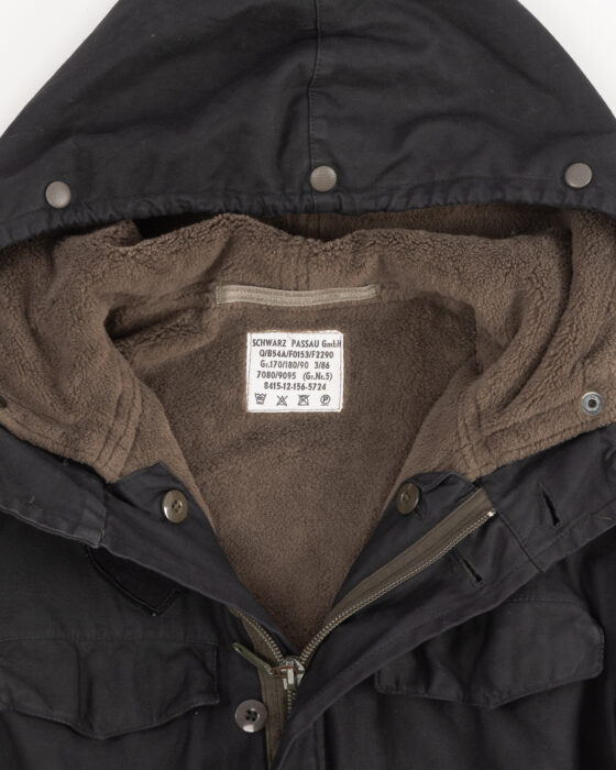 Парка с нашивками — фото 4