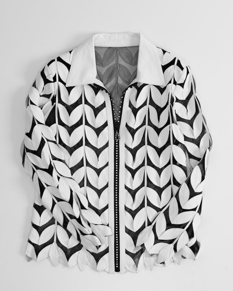 Кожаная блуза с узором