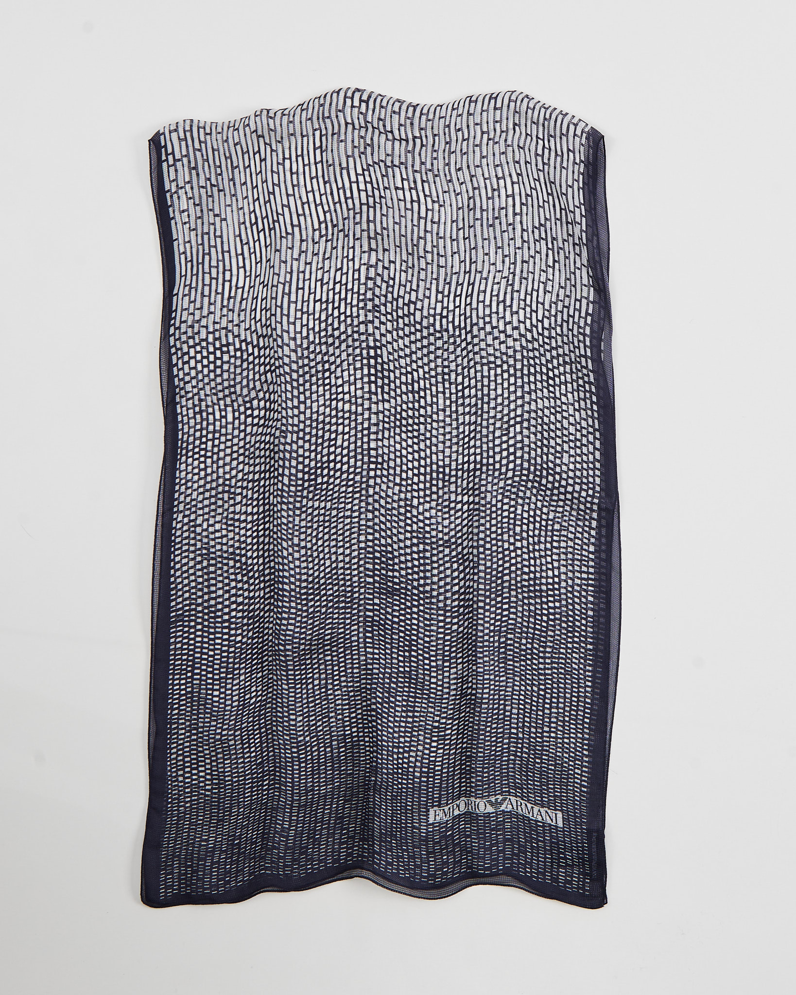 Платок Emporio Armani из шёлка Emporio Armani