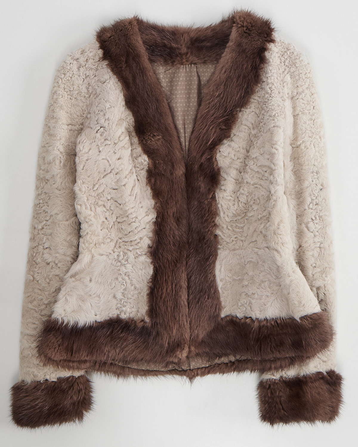 Жакет из каракуля с меховой отделкой