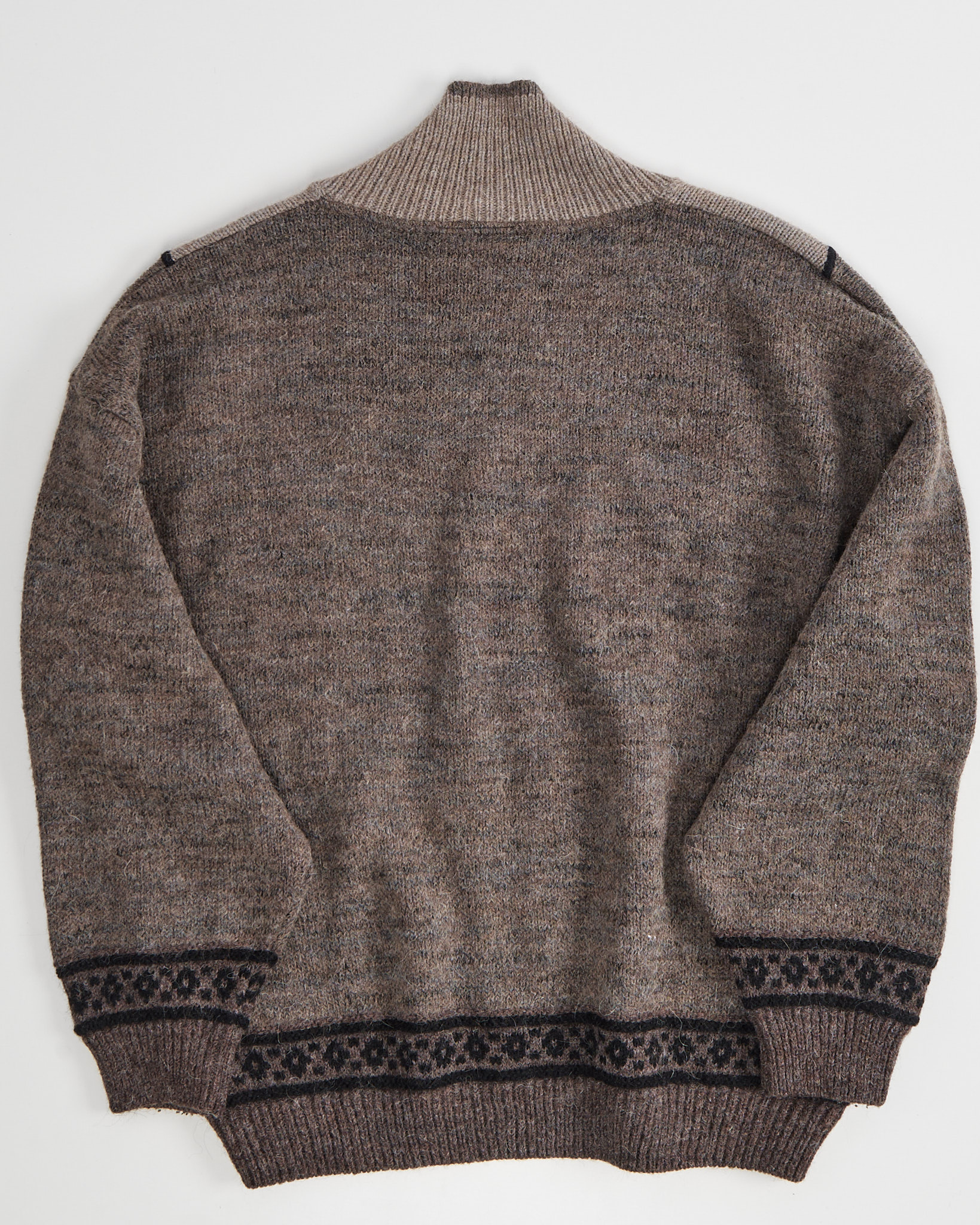 Джемпер с глубоким воротом — фото 2