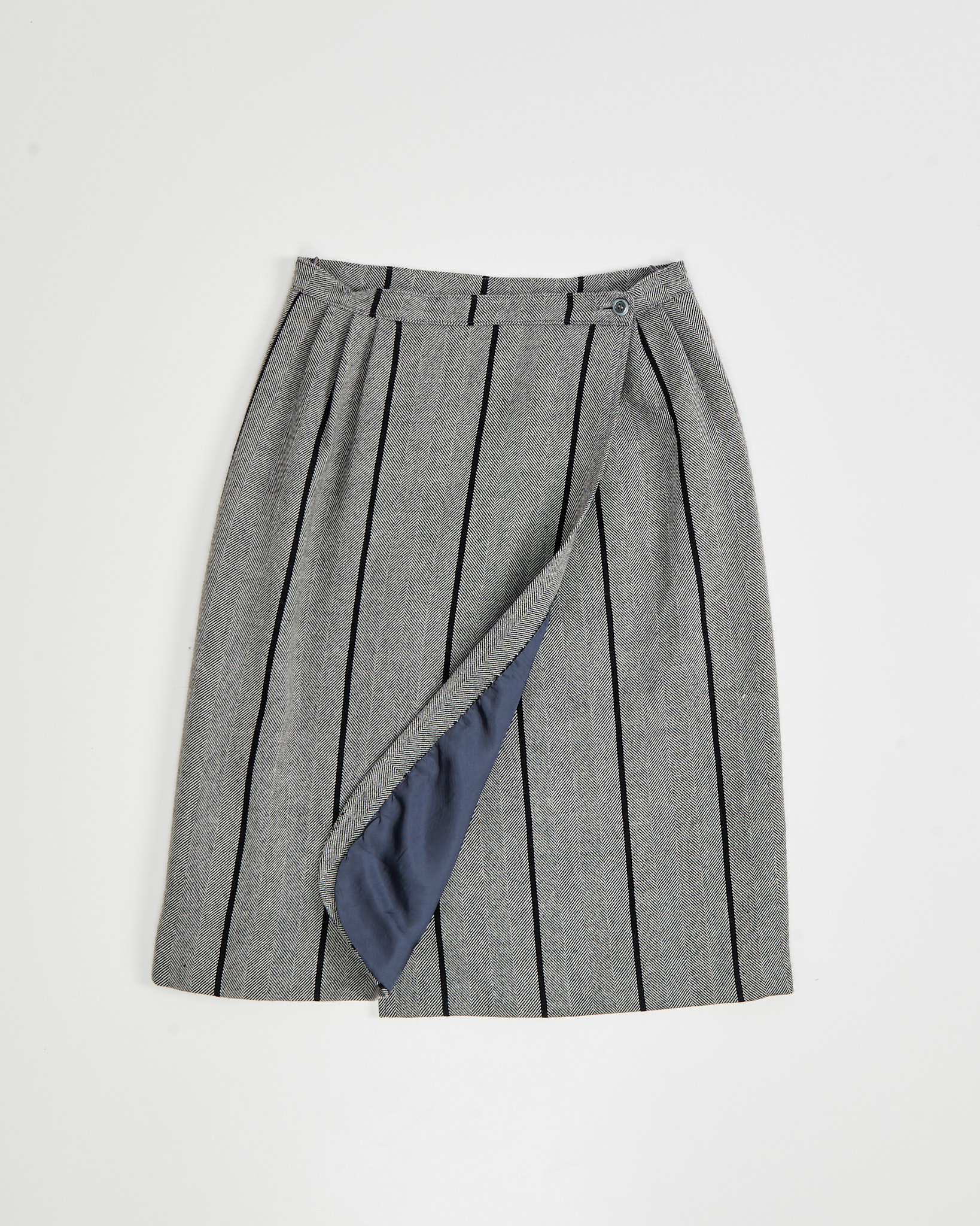 Юбка с асимметричной складкой