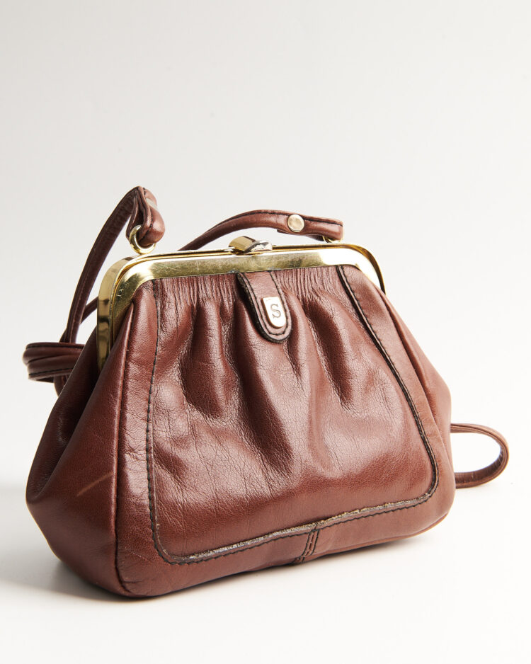 Сумка-ридикюль из натуральной кожи