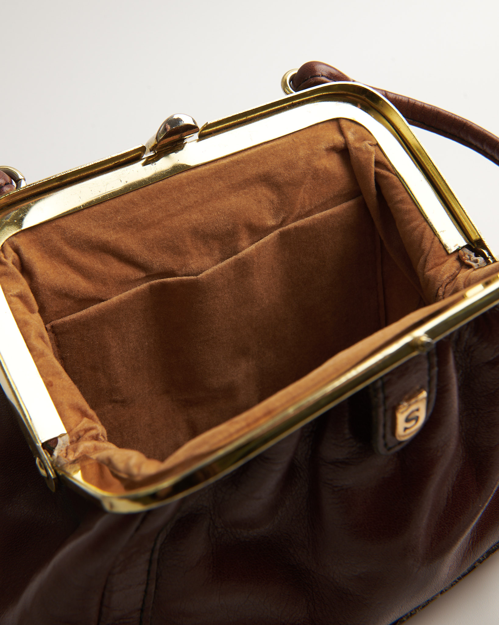 Сумка-ридикюль из натуральной кожи — фото 5