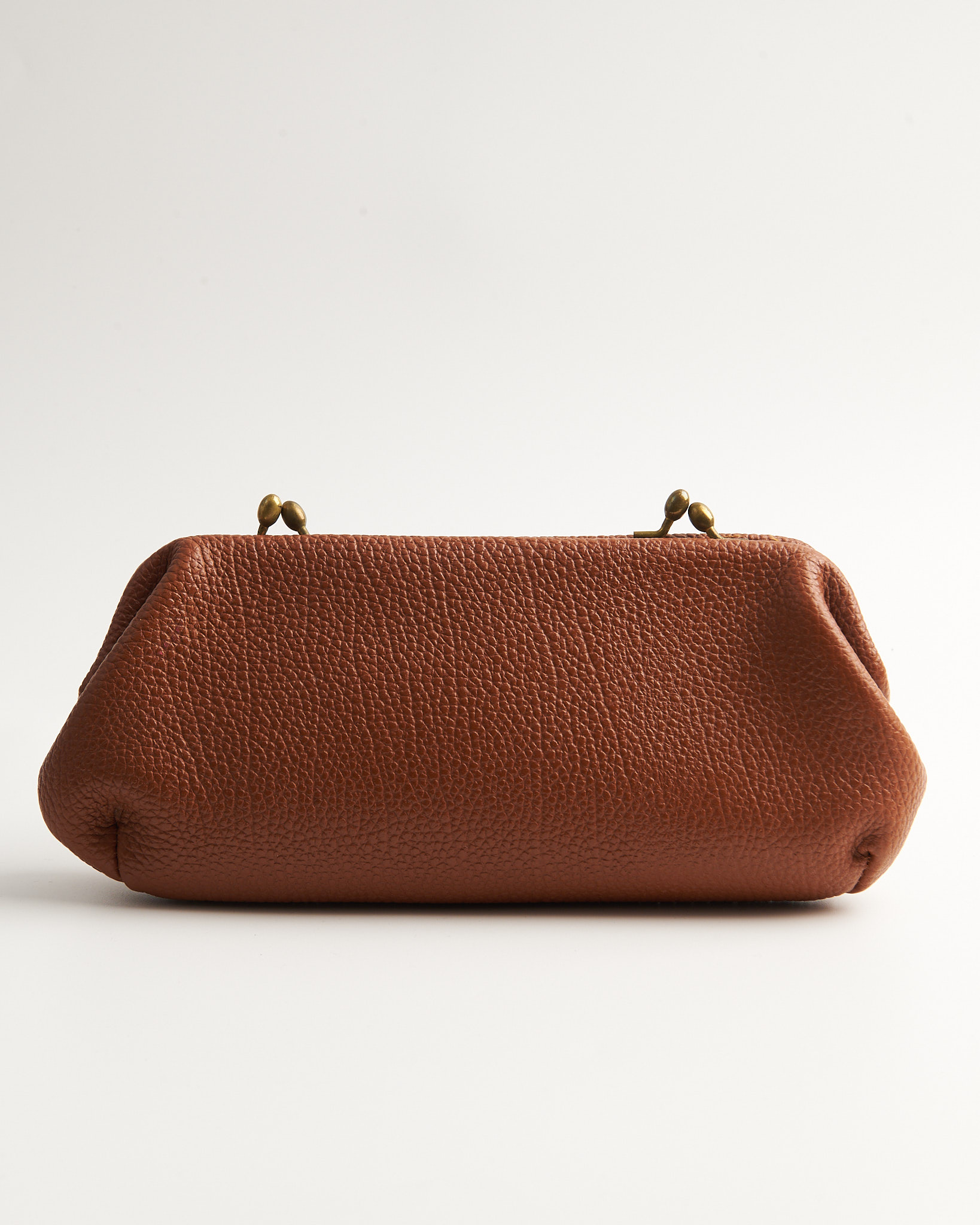 Клатч из зернистой кожи