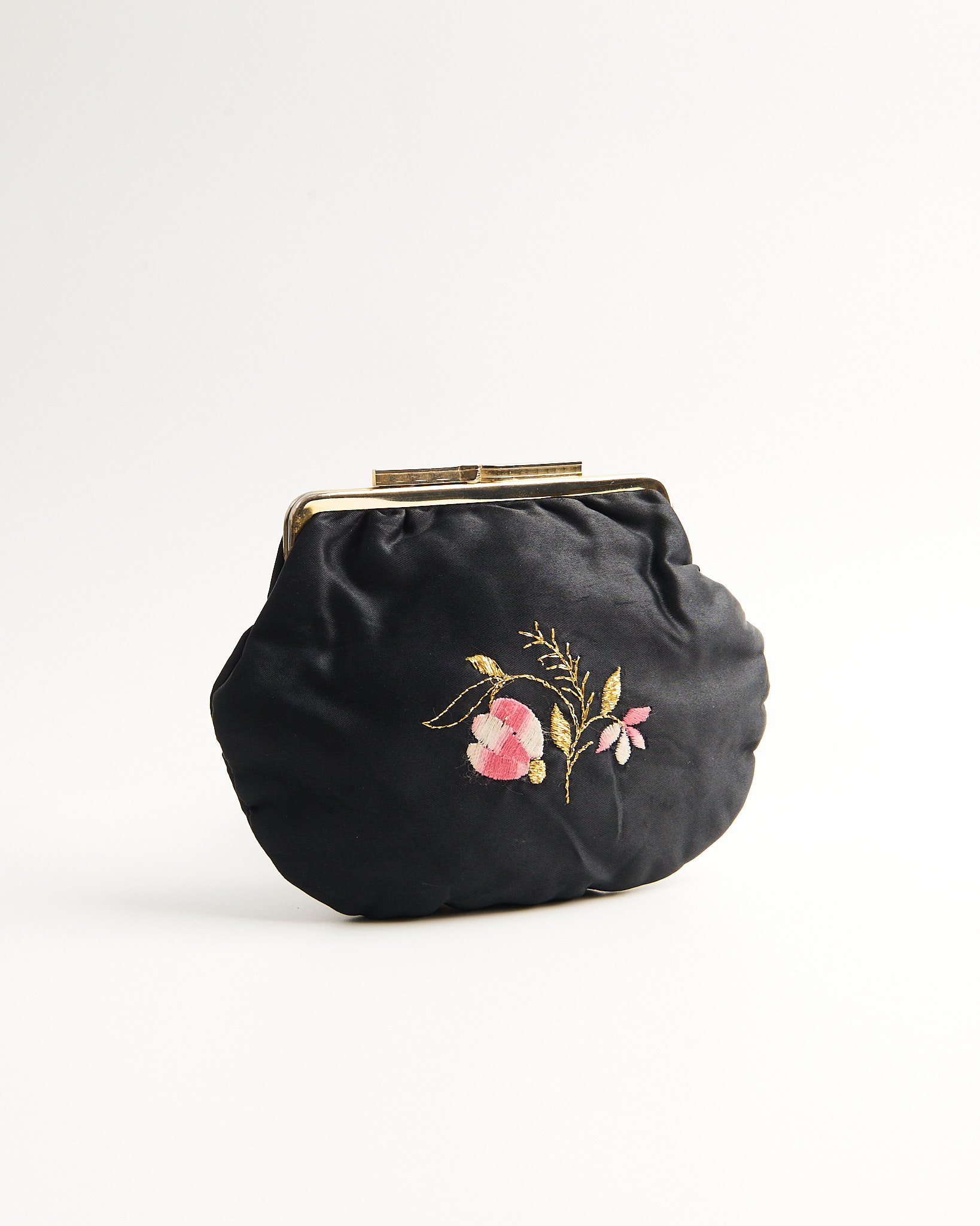 Сатиновый ридикюль с цветочной вышивкой — фото 2