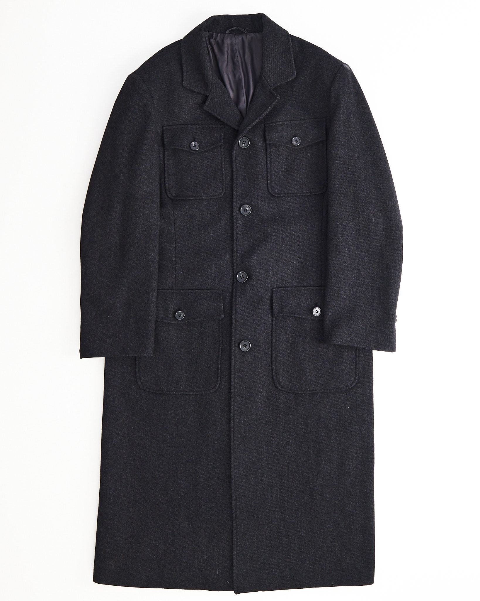 Шерстяное пальто с накладными карманами
