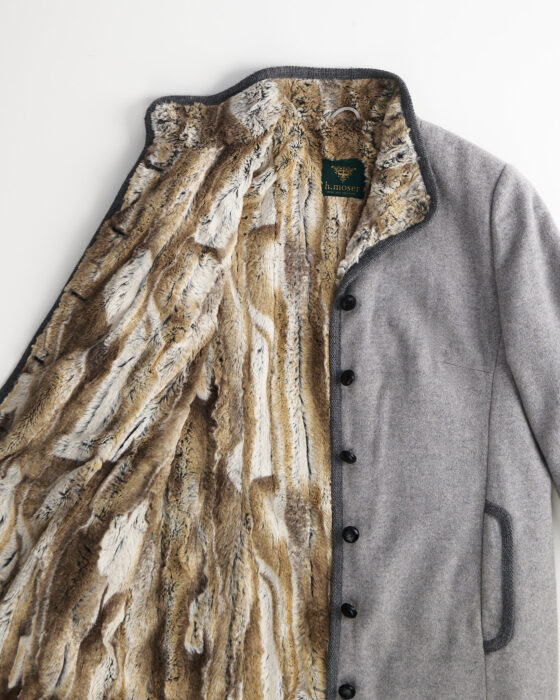 Пальто из шерсти с меховой подкладкой — фото 5