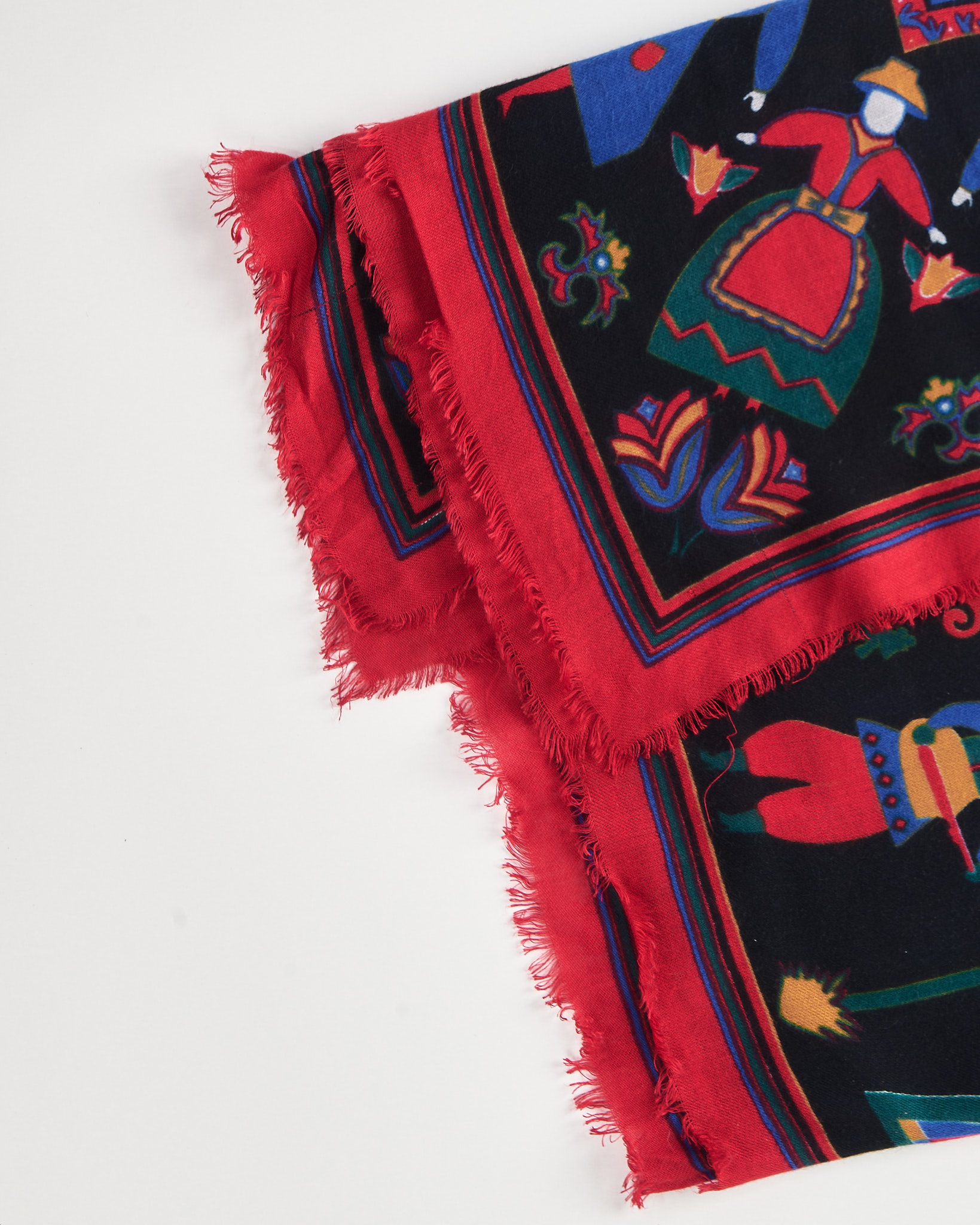 Платок с ярким орнаментом — фото 3