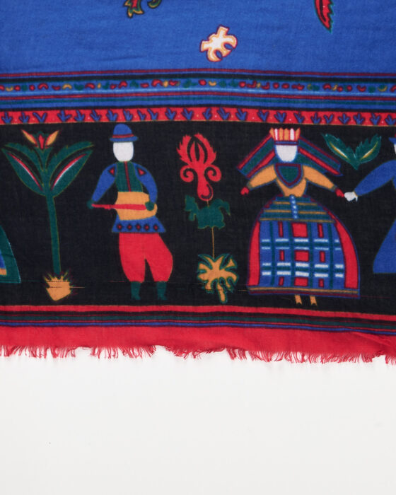 Платок с ярким орнаментом — фото 4