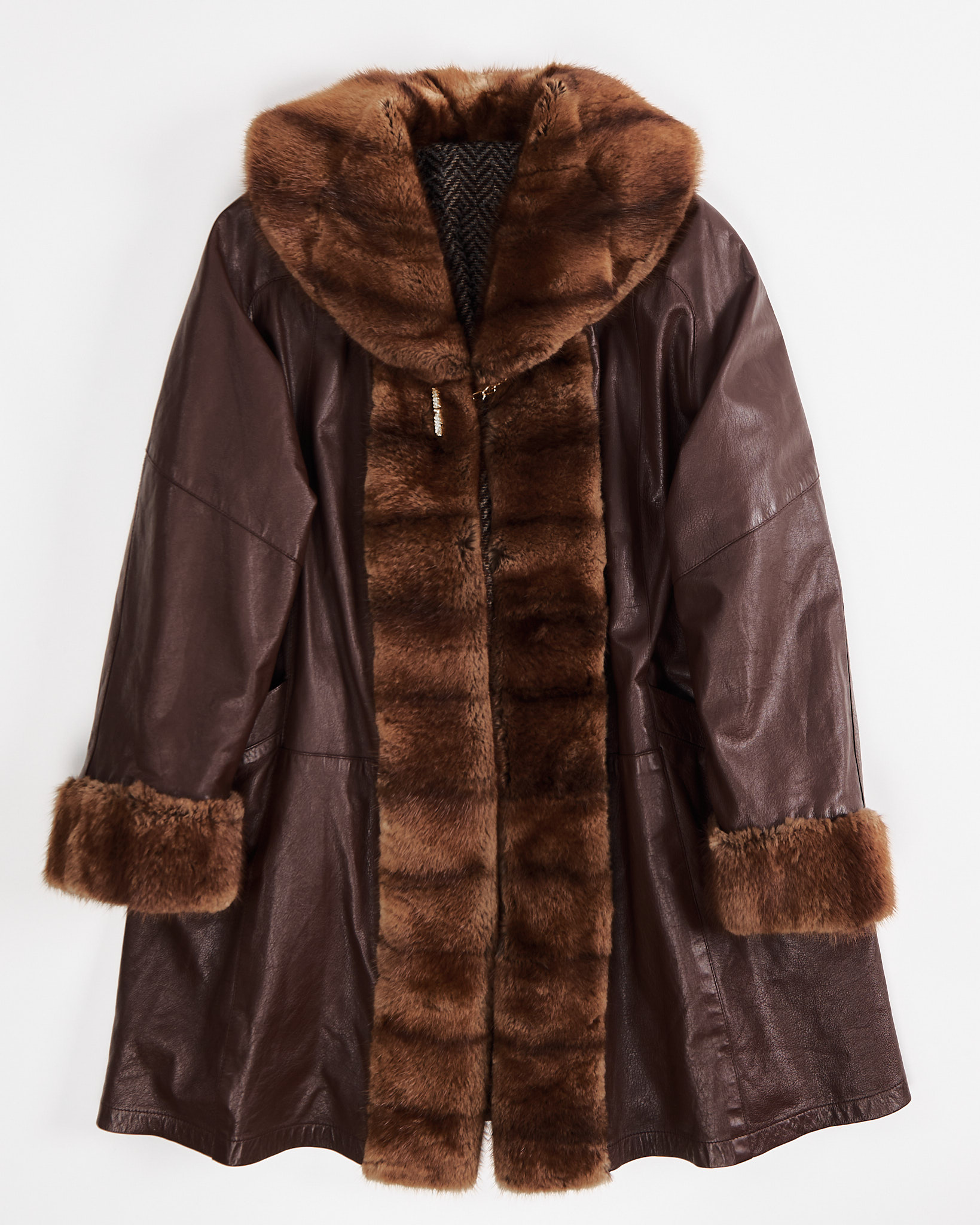 Итальянское двустороннее пальто с мехом