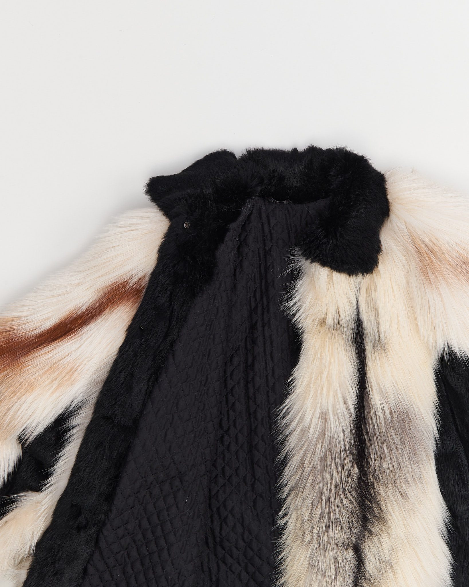 Шуба из натурального меха арктической лисы — фото 5