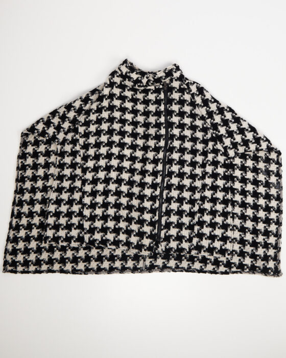 Кейп в крупную гусиную лапку