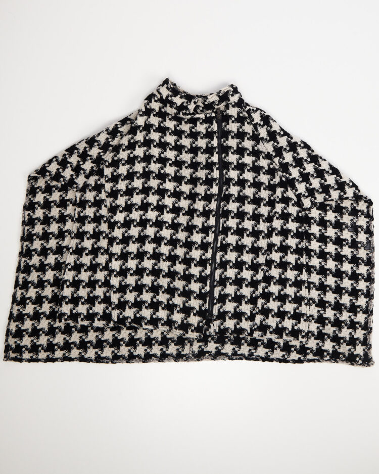 Кейп в крупную гусиную лапку