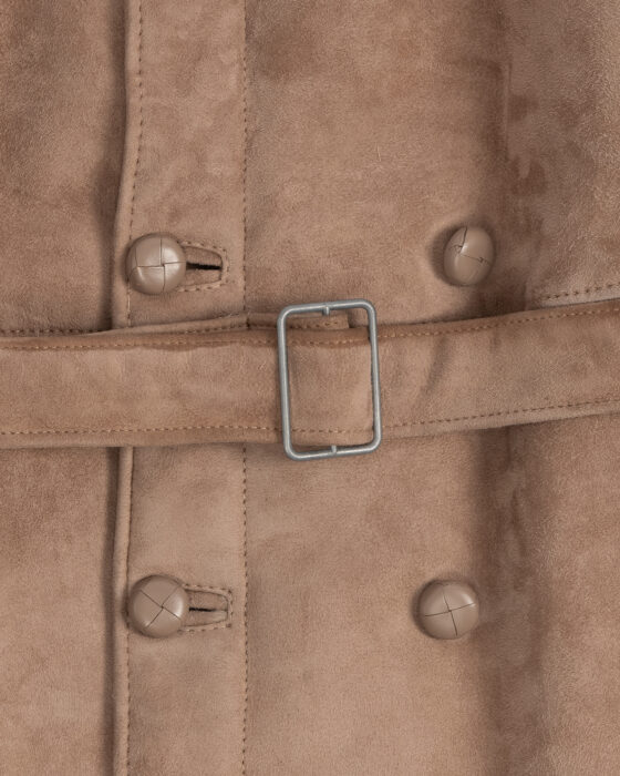 Дубленка из замши с меховой отделкой — фото 4