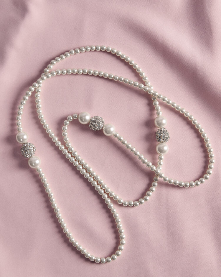 Бусы из искусственного жемчуга