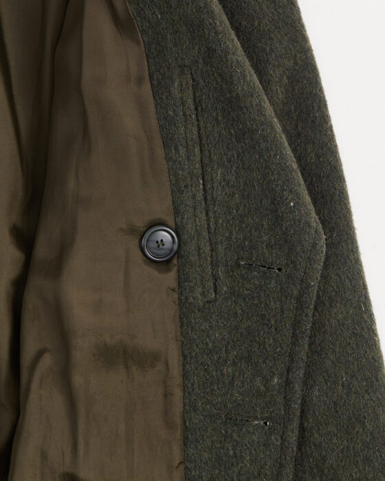 Двубортное пальто в классическом стиле — фото 5