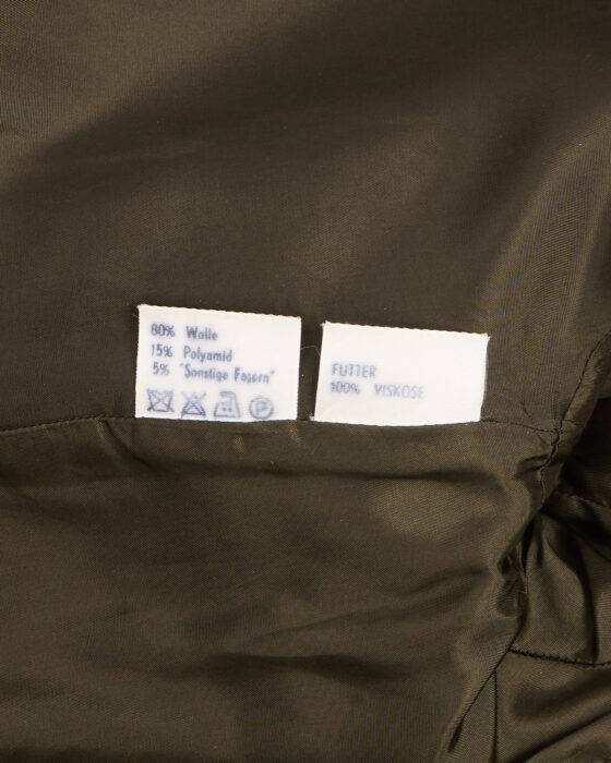 Двубортное пальто в классическом стиле — фото 6