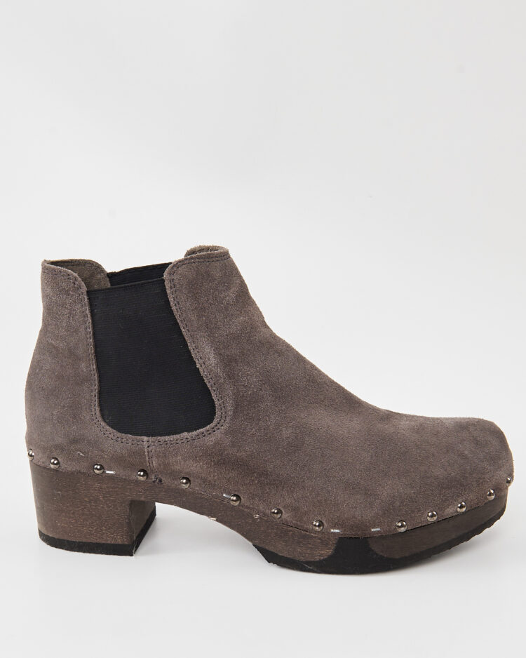 Винтажные замшевые клогги