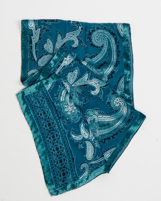 Шарф из вискозы и шелка — фото 2