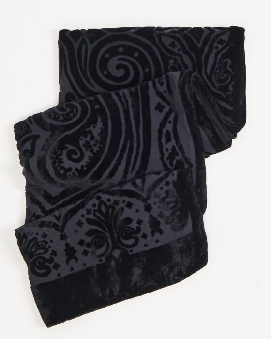 Шарф с бархатным орнаментом — фото 3