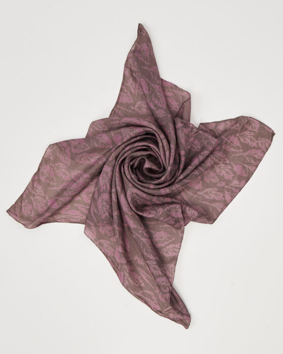 Винтажный шелковый платок