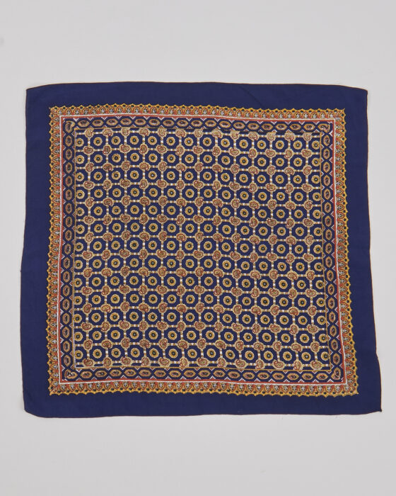 Шелковый платок