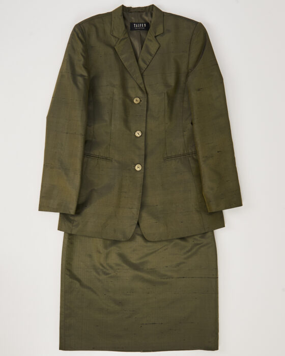 Костюм Taifun из шелка Taifun