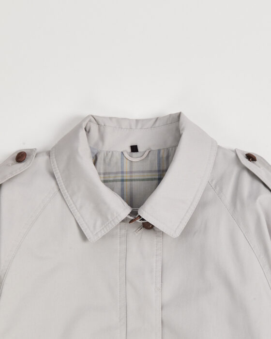 Винтажный тренч с поясом — фото 3