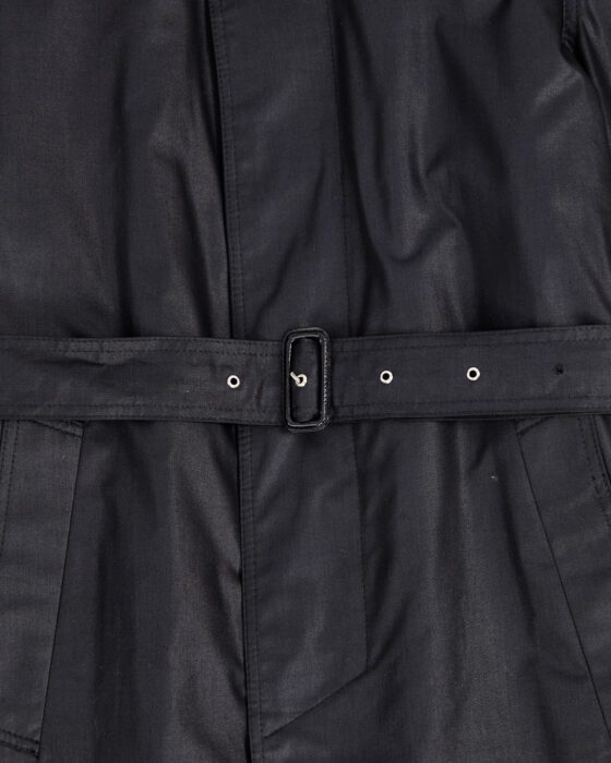 Винтажный черный плащ с акцентным воротником — фото 4