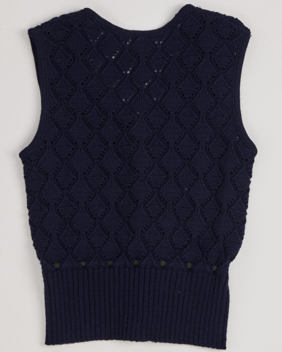 Вязаный жилет — фото 4