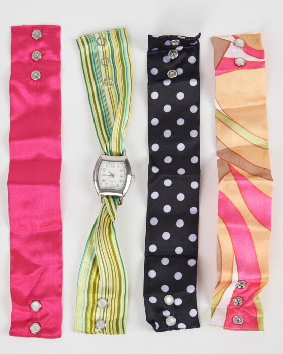 Часы с текстильными ремешками