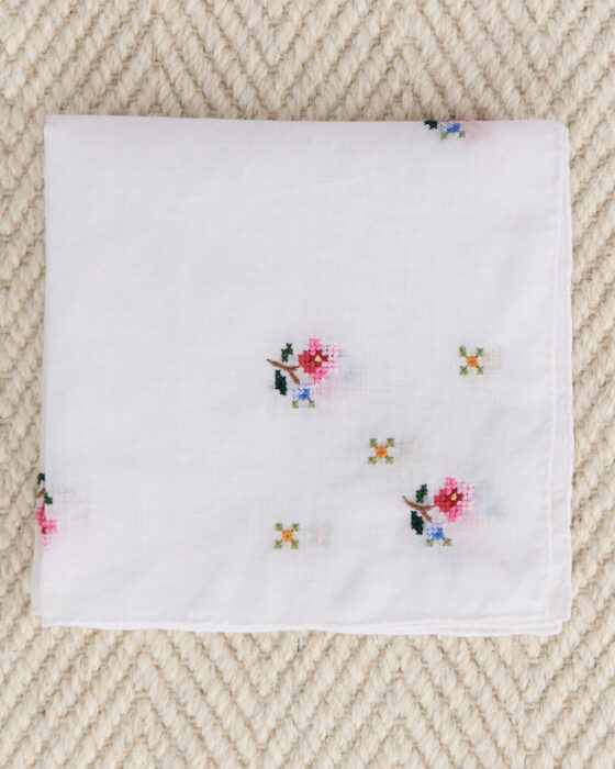 Носовой платок с вышивкой — фото 3