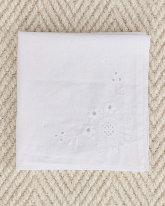 Носовой платок с вышивкой — фото 4