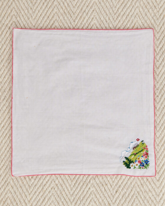 Носовой платок с вышивкой