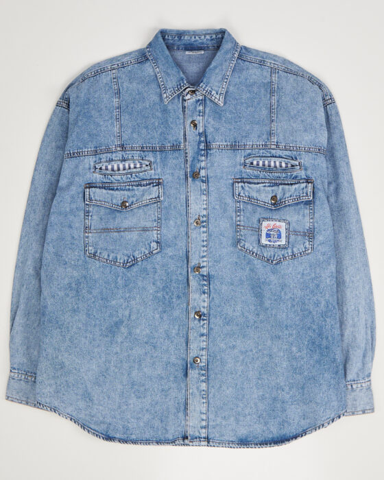 Джинсовая рубашка