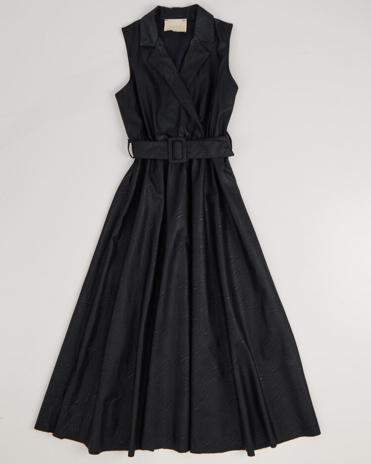 Платье из экокожи